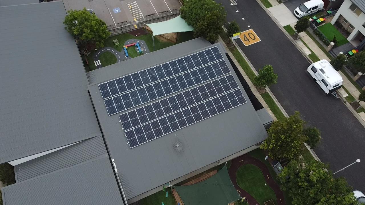 Residential-solar-power-panel-installation-sydney